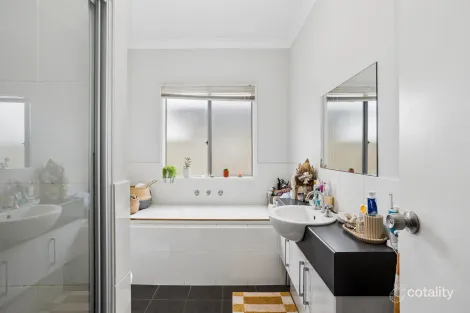 Property photo of 2/11 Munro Avenue Seaton SA 5023