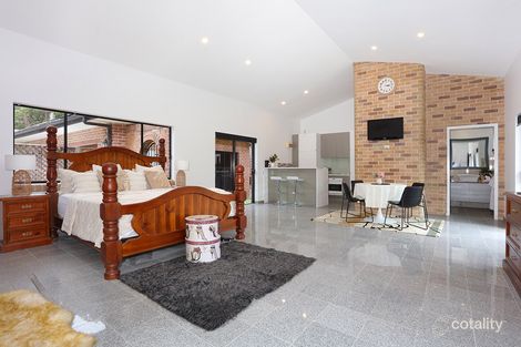 Property photo of 18 Sunray Drive Bonogin QLD 4213