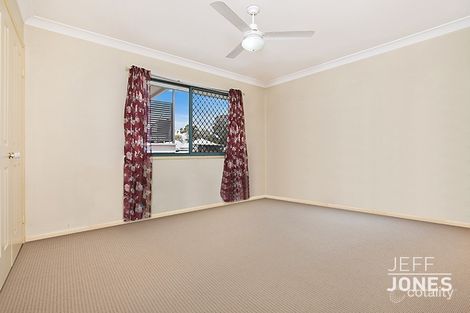 Property photo of 2/61 Pear Street Greenslopes QLD 4120