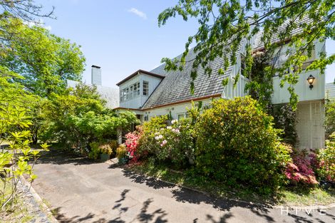 Property photo of 79 Empire Circuit Deakin ACT 2600