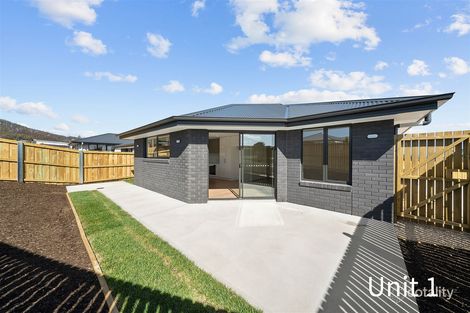 Property photo of 2/12 Banksfield Street Rokeby TAS 7019