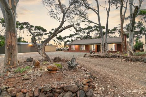 345 Carrs Rd, Anakie, VIC 3213