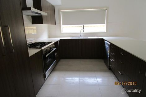 Property photo of 11 Shelby Street Cranbourne East VIC 3977
