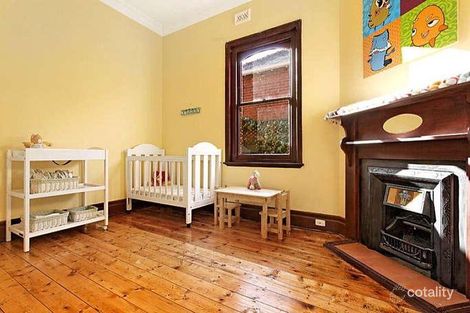 Property photo of 33 Maribyrnong Road Ascot Vale VIC 3032