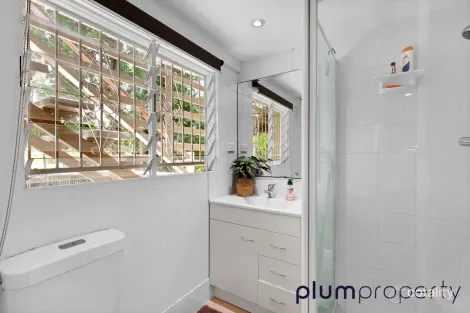 Property photo of 35 Almeida Street Indooroopilly QLD 4068