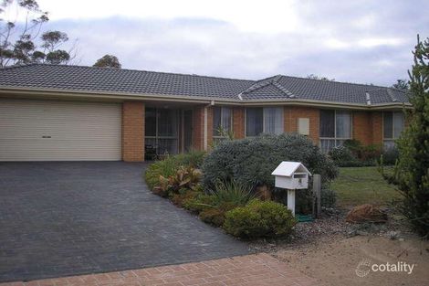 4 Caroline Ct, Mount Martha, VIC 3934