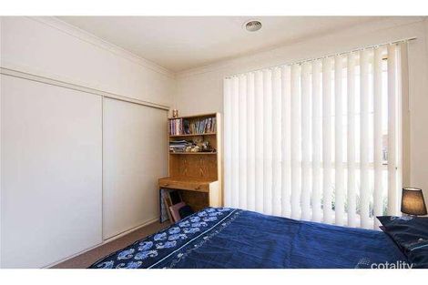 Property photo of 1/220 Shaws Road Werribee VIC 3030