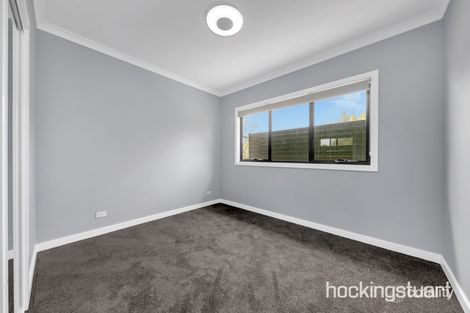 Property photo of 2/6 Thackeray Road Reservoir VIC 3073