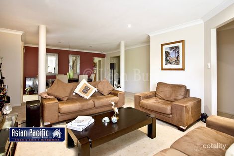 Property photo of 52 Flinders Crescent Forest Lake QLD 4078