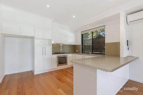 Property photo of 2/39 Parker Street Labrador QLD 4215