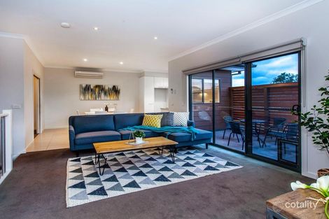 Property photo of 1/1 Barry Street Bentleigh VIC 3204