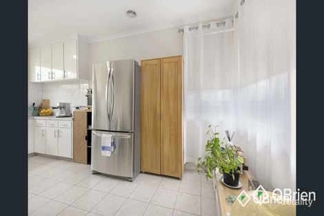 Property photo of 8 Ti-Tree Crescent Seaford VIC 3198