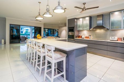 Property photo of 91 Compass Drive Biggera Waters QLD 4216