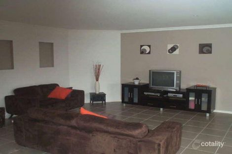 Property photo of 36 McGowan Drive Skye VIC 3977