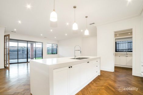 Property photo of 21A Rangeview Grove Balwyn North VIC 3104