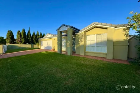 51 Edinburgh Rd, Benowa, QLD 4217
