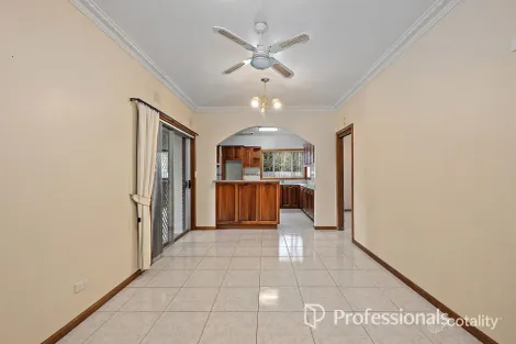 Property photo of 1 Carinya Road Vermont VIC 3133