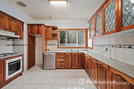 Property photo of 1 Carinya Road Vermont VIC 3133