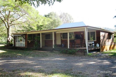 30 Mullins Creek Rd, Goomboorian, QLD 4570