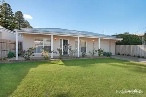 62b Bank St, Port Fairy, VIC 3284