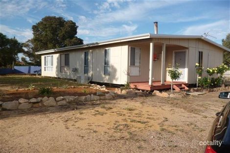 18 Price St, Kulin, WA 6365