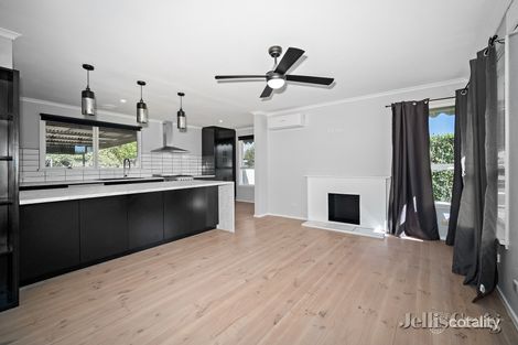 Property photo of 3 Cedric Street Wendouree VIC 3355