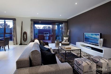 Property photo of 907 Emu Bush Drive Cranbourne West VIC 3977
