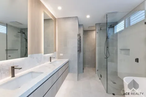 Property photo of 33 The Esplanade Mount Pleasant WA 6153