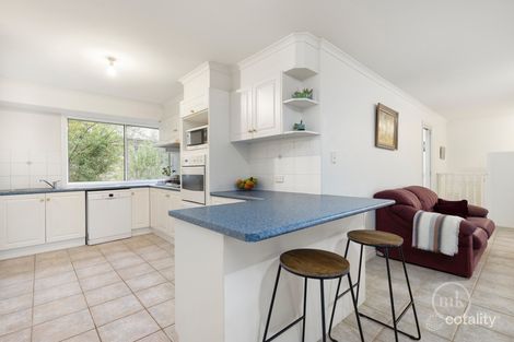 Property photo of 53 Leane Drive Eltham VIC 3095