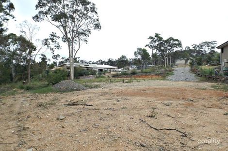 4 Apple Berry Pl, North Batemans Bay, NSW 2536