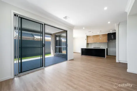 Property photo of 3 McNeilly Crescent Seaton SA 5023