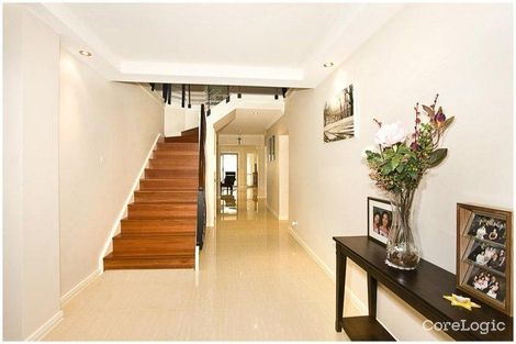 Property photo of 25 Honeyeater Crescent Beaumont Hills NSW 2155