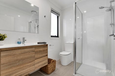 Property photo of 9/2 Milleara Road Keilor East VIC 3033