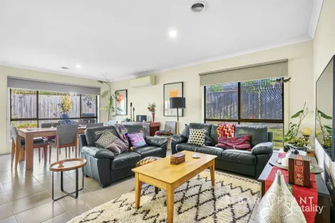 Property photo of 41 Tanika Circuit Croydon VIC 3136