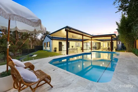 Property photo of 32A Greg Norman Crescent Parkwood QLD 4214