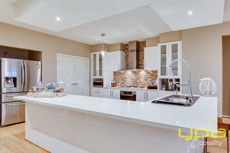 Property photo of 17 Silvan Terrace Greenvale VIC 3059