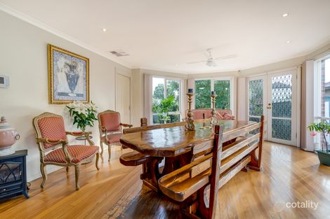 Property photo of 5 Rossiter Avenue Roxburgh Park VIC 3064