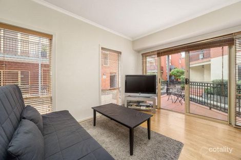 1/12 Mawbey St, Kensington, VIC 3031
