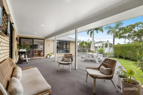 Property photo of 34 Bryce Place Birkdale QLD 4159