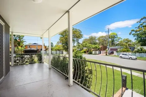 31 The Crescent, Ashmore, QLD 4214