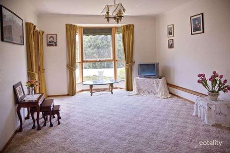 Property photo of 2 Andrew Court Drouin VIC 3818