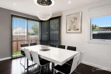 Property photo of 993 Centre Road Bentleigh East VIC 3165