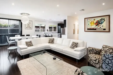 Property photo of 993 Centre Road Bentleigh East VIC 3165