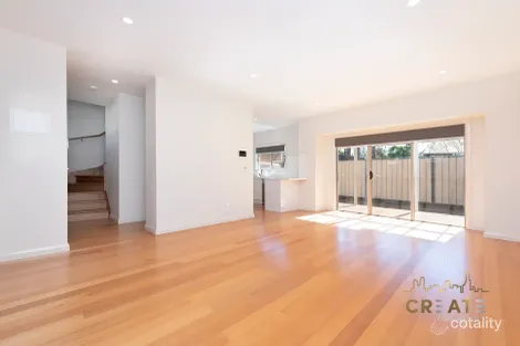 Property photo of 2/30 Primula Avenue Brooklyn VIC 3012