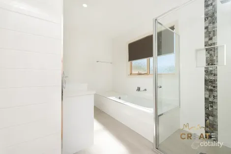 Property photo of 2/30 Primula Avenue Brooklyn VIC 3012