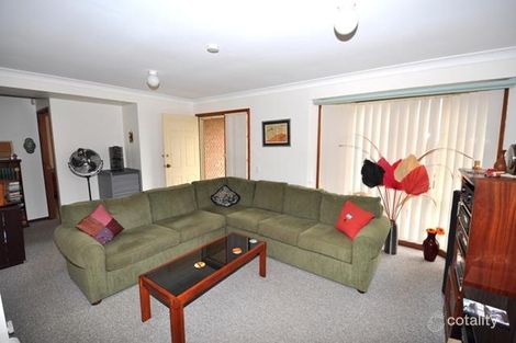 Property photo of 9 Graham Place Kariong NSW 2250