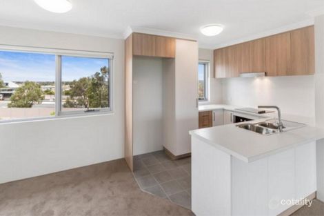 13/32 Congenial Loop, Atwell, WA 6164