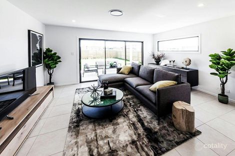 Property photo of 8 Shepherd Street Oran Park NSW 2570
