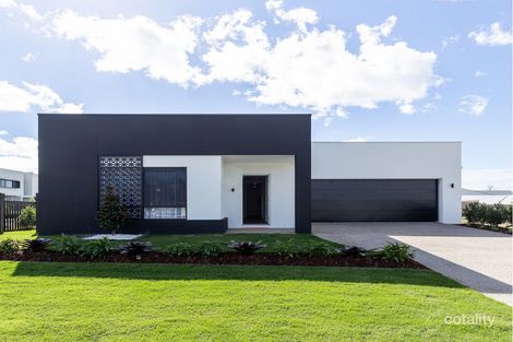 7 Vale Ave, Arundel, QLD 4214