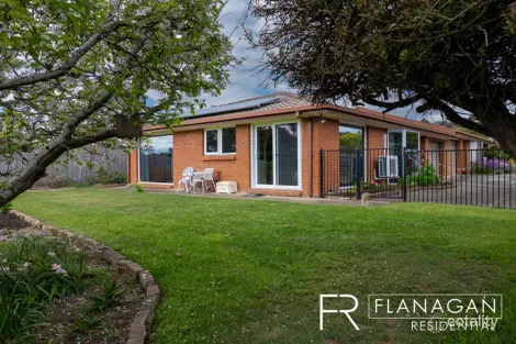2/11 Diana Ct, Riverside, TAS 7250